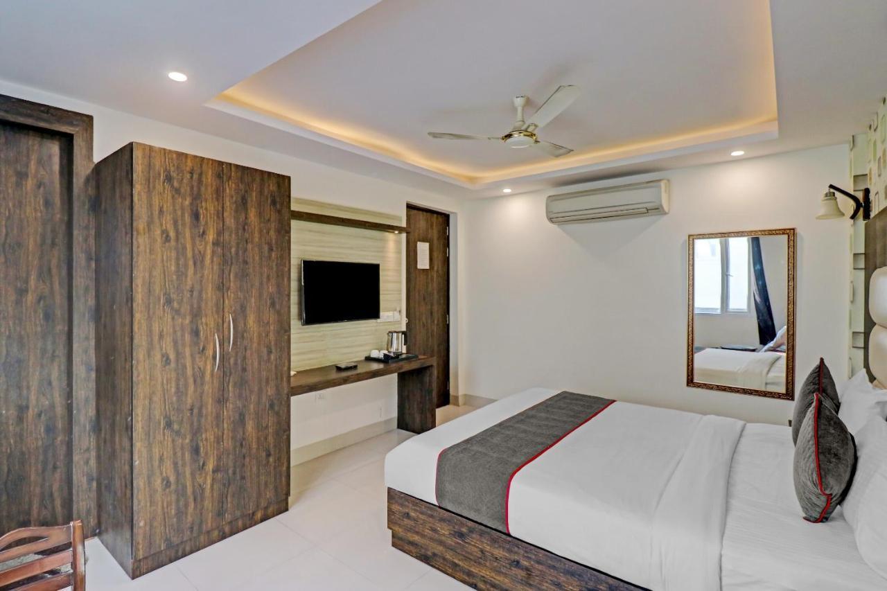 The Nirvana Delhi Airport 3*